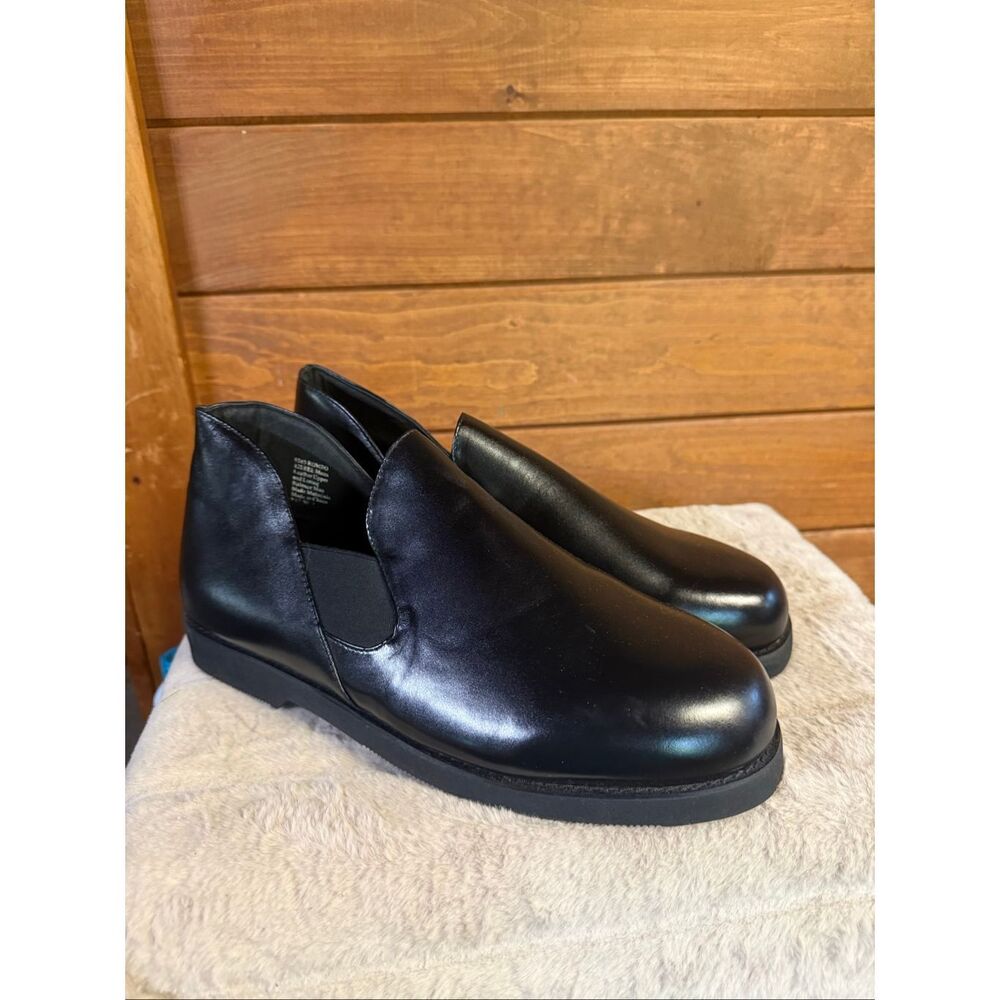 Tamarac by Slippers International Men's Romeo Slip-on Loafers smooth black leath